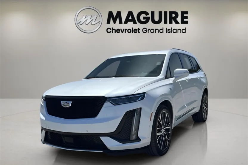 2023 Cadillac XT6 Sport photo 1
