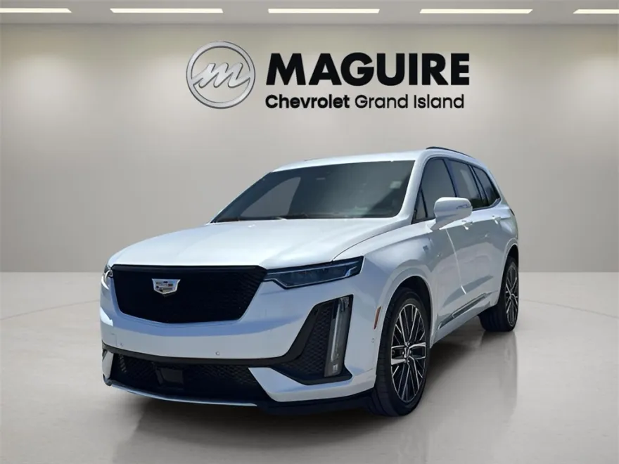 2023 Cadillac XT6 Sport photo 1