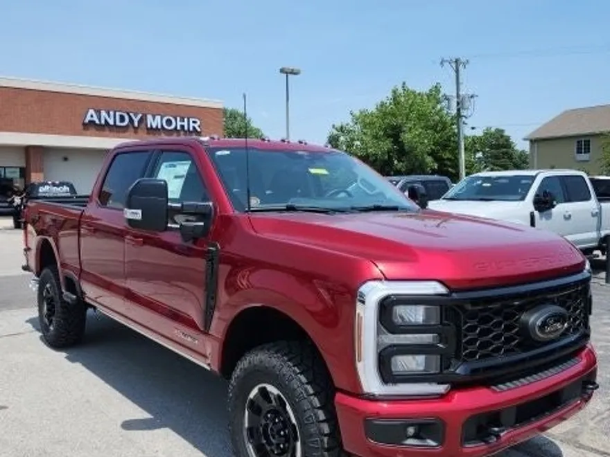 2025 Ford F-350 Lariat photo 1