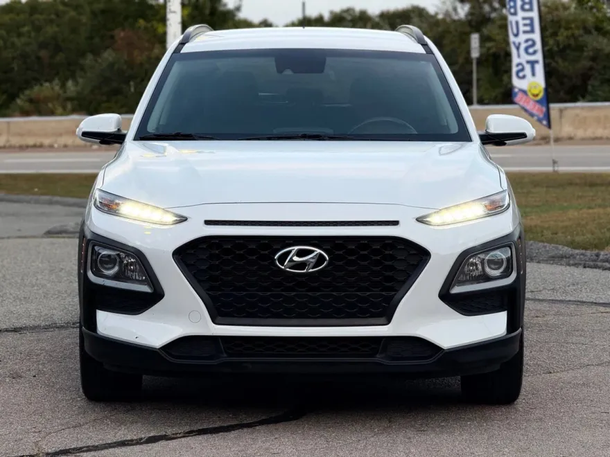 2019 Hyundai Kona SEL photo 1