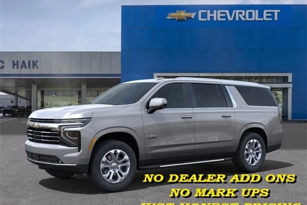 2025 Chevrolet Suburban LT photo 1