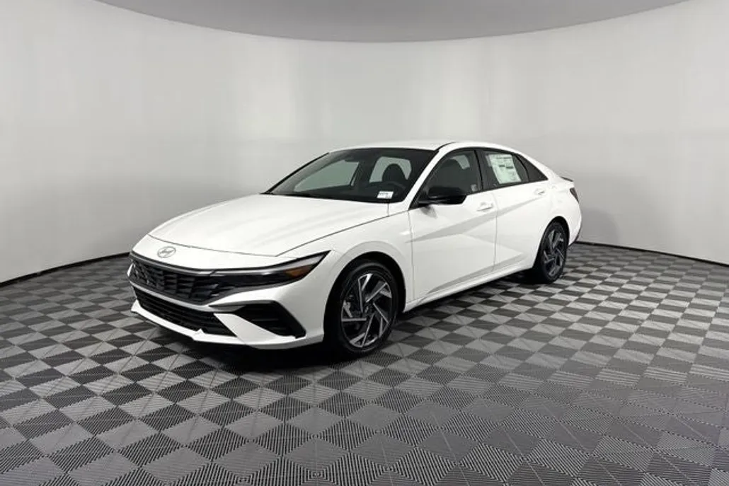 2025 Hyundai Elantra Hybrid SEL Sport photo 1