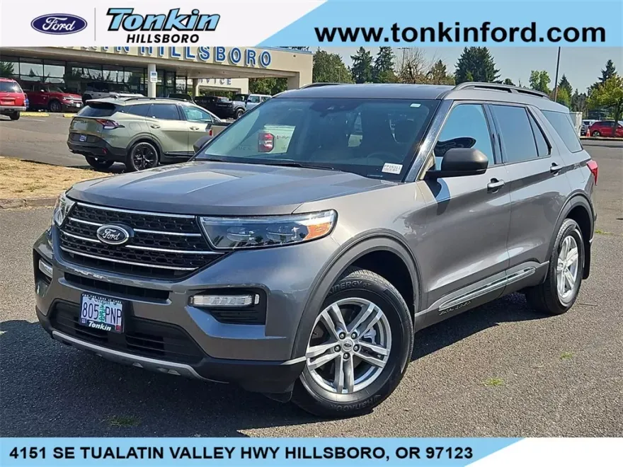 2021 Ford Explorer XLT photo 1