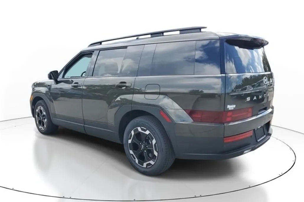 2025 Hyundai Santa Fe SEL photo 1
