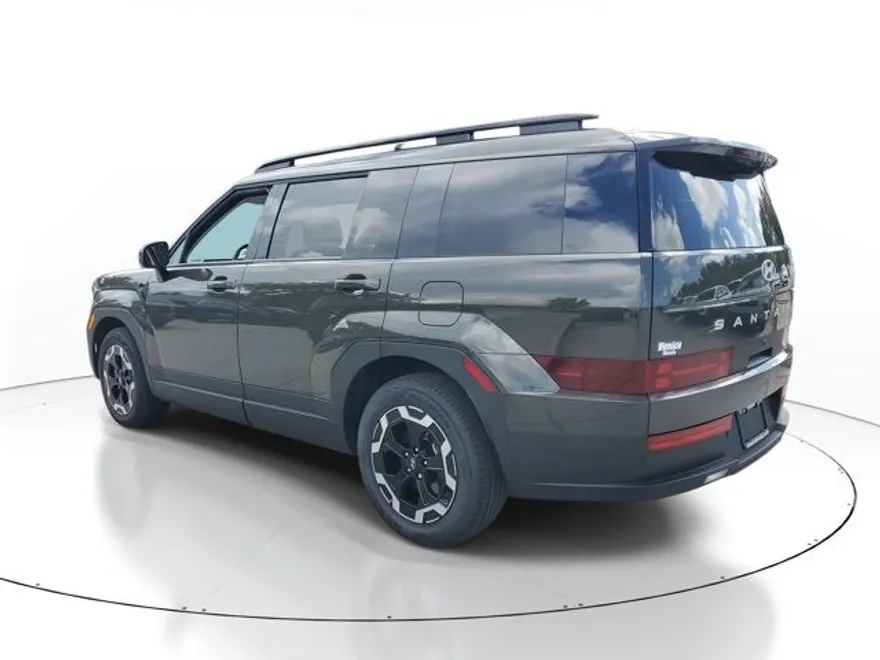 2025 Hyundai Santa Fe SEL photo 1