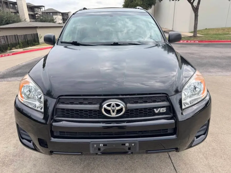2010 Toyota RAV4 Base photo 1