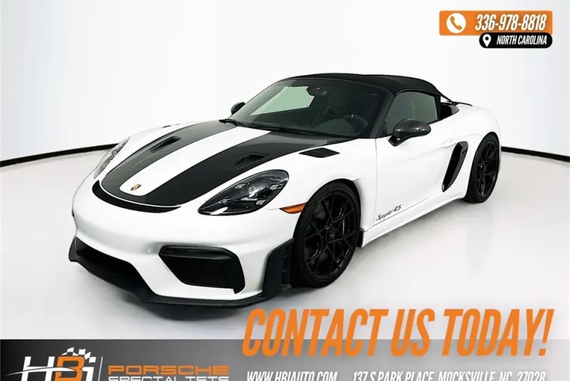 2024 Porsche Boxster Spyder photo 1