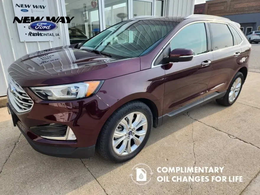 2020 Ford Edge Titanium photo 1