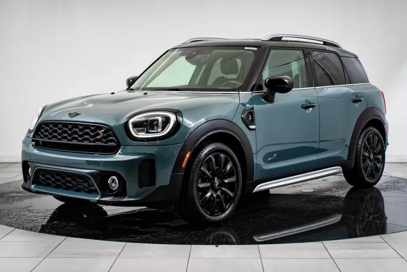 2022 Mini Cooper S ALL4 photo 1