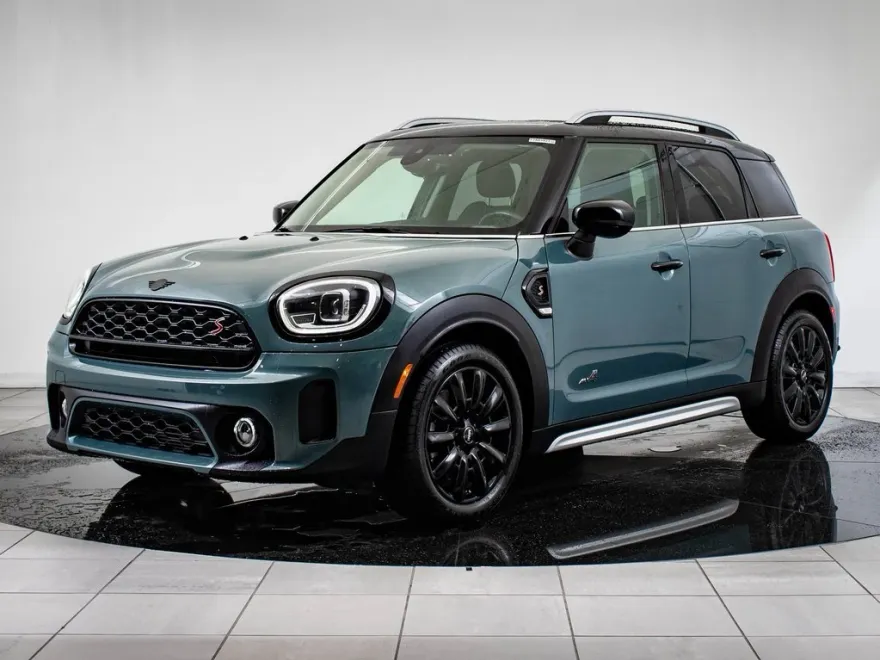 2022 Mini Cooper S ALL4 photo 1