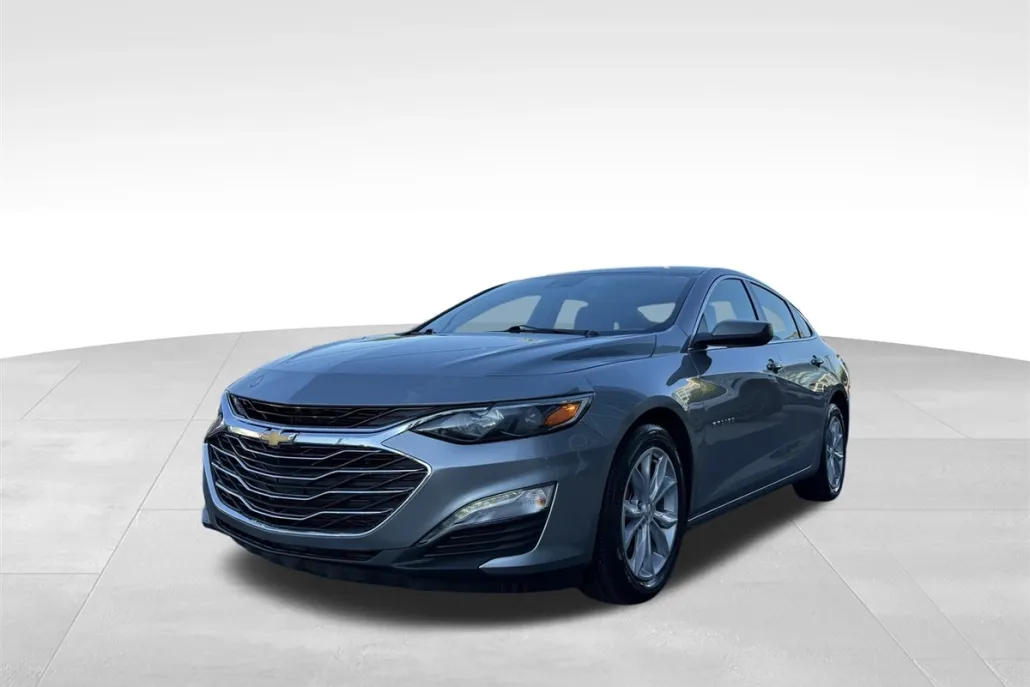 2025 Chevrolet Malibu 1LT photo 1