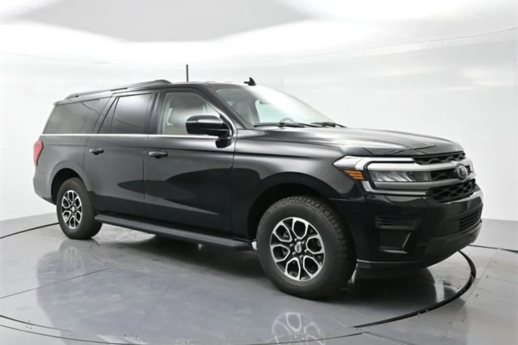 2024 Ford Expedition MAX XLT photo 1