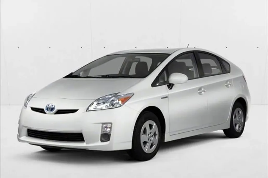2011 Toyota Prius Two photo 1