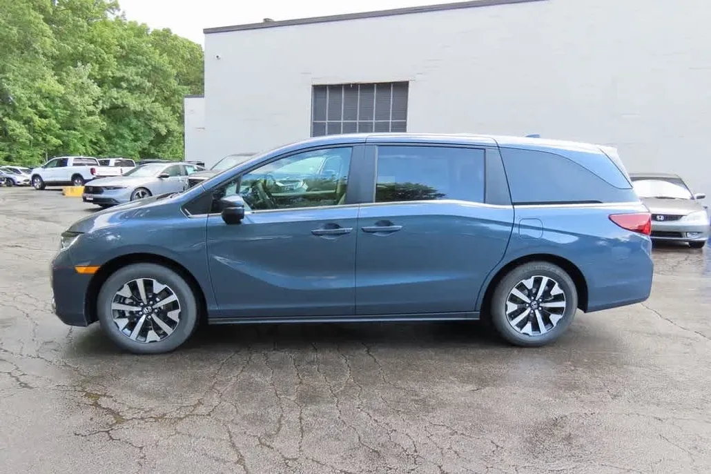 2026 Honda Odyssey EX-L photo 1
