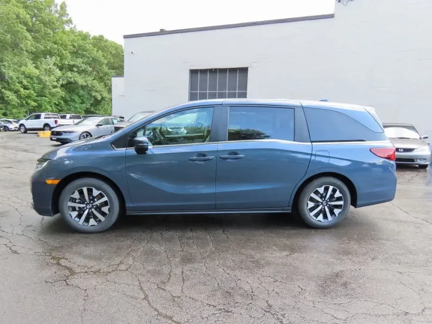 2026 Honda Odyssey EX-L photo 1