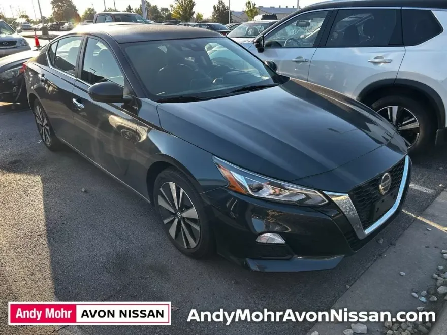 2021 Nissan Altima 2.5 SV photo 1
