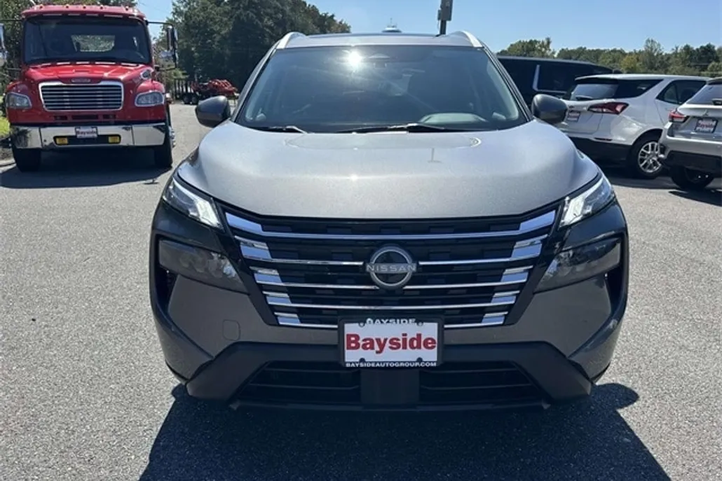 2024 Nissan Rogue SV photo 1