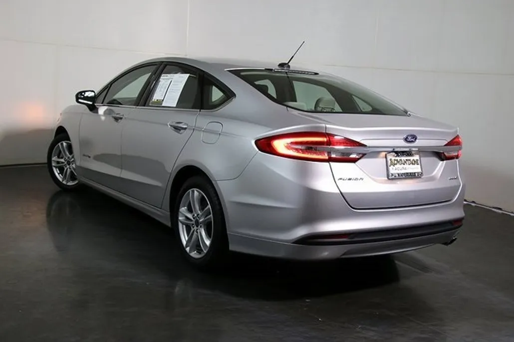 2018 Ford Fusion Hybrid S photo 1