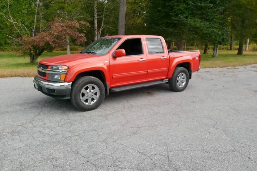 2010 Chevrolet Colorado LT photo 1