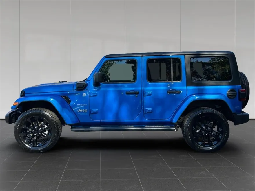 2022 Jeep Wrangler Unlimited 4xe Sahara photo 1