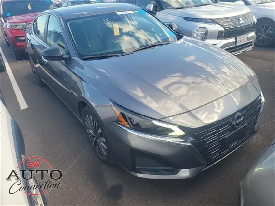 2024 Nissan Altima 2.5 SV photo 1