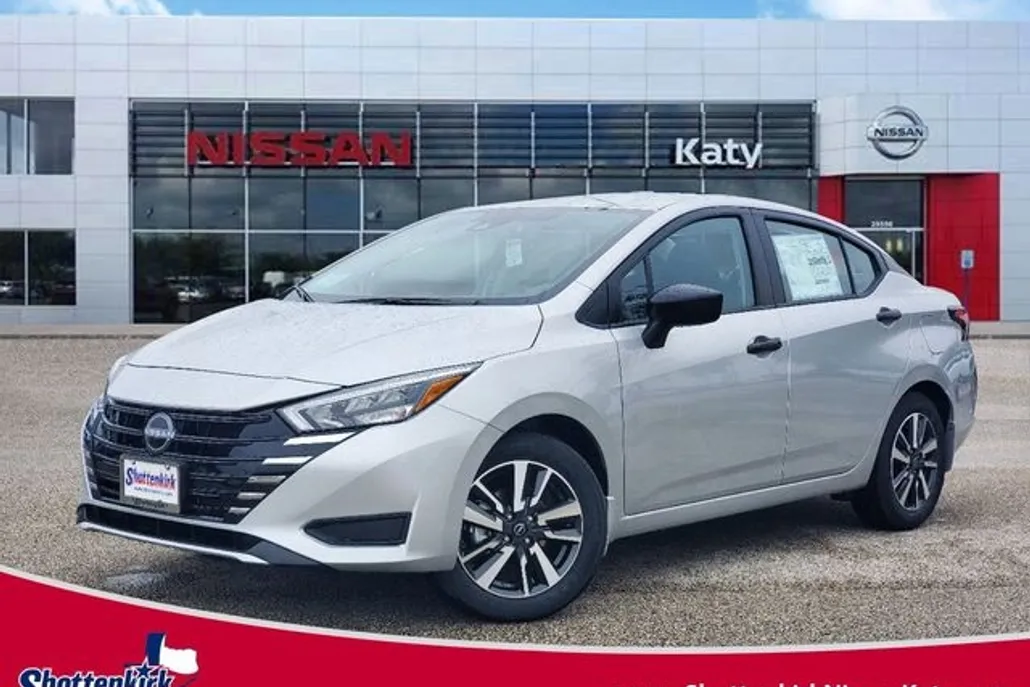 2025 Nissan Versa 1.6 S photo 1