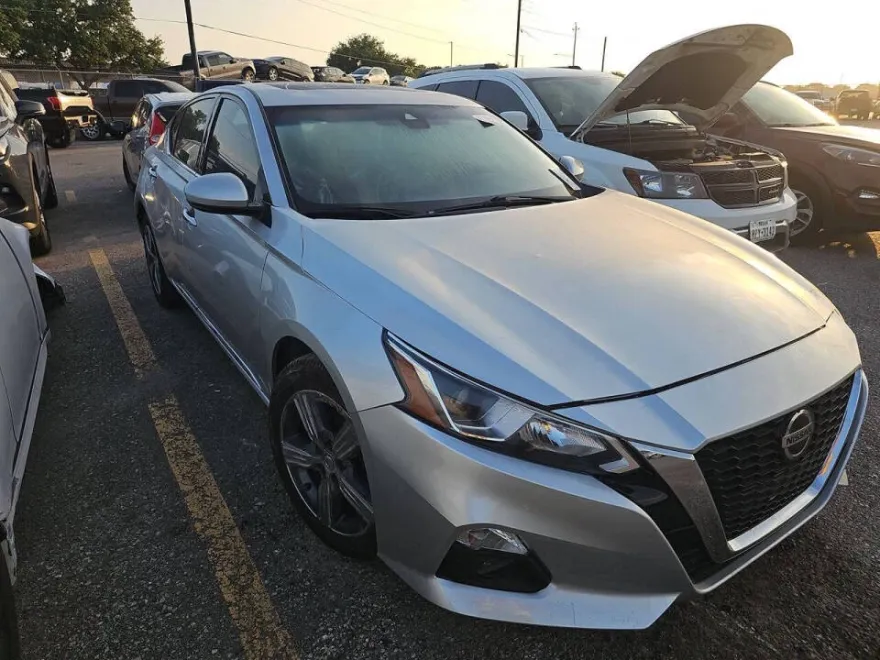 2020 Nissan Altima 2.5 SL photo 1