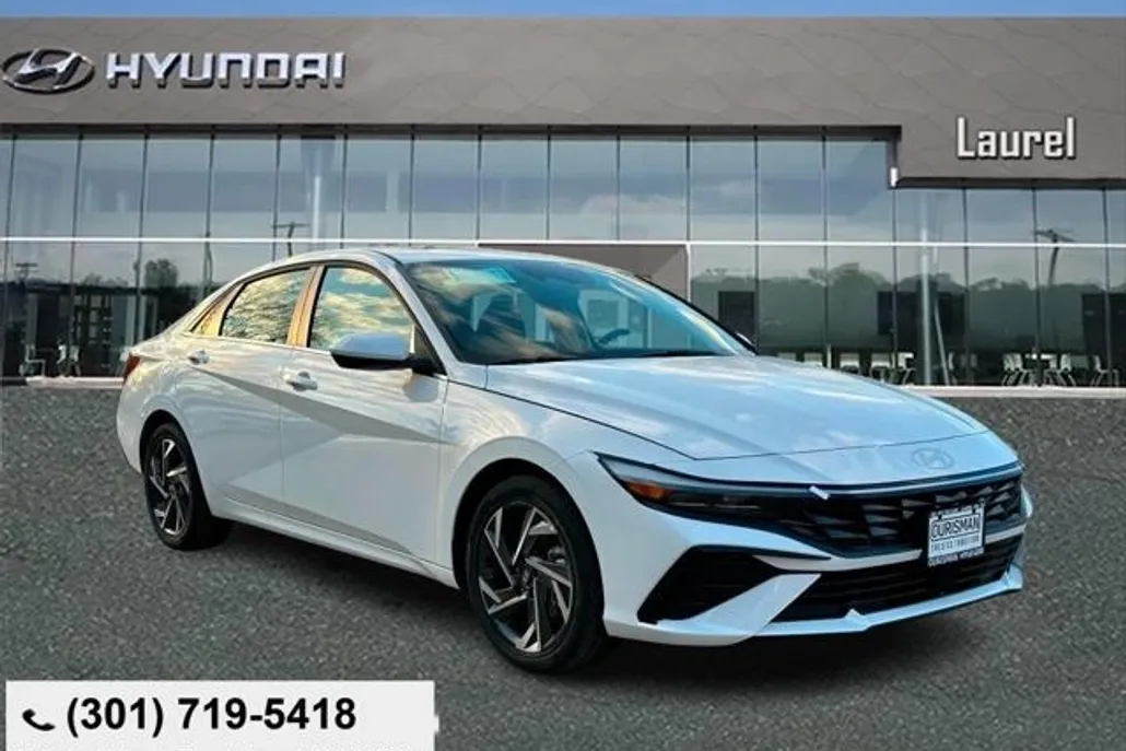 2025 Hyundai Elantra SEL Convenience photo 1