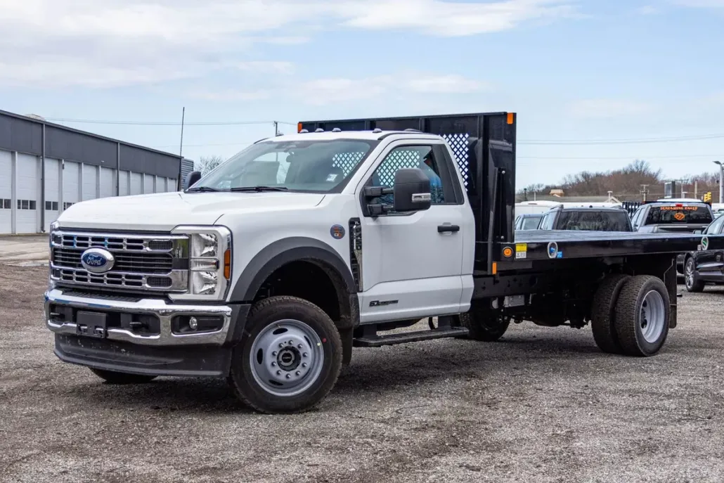 2024 Ford F-450 photo 1