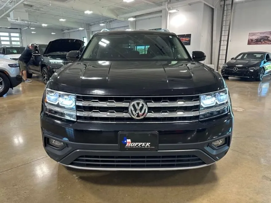 2019 Volkswagen Atlas V6 SE Technology Premium photo 1