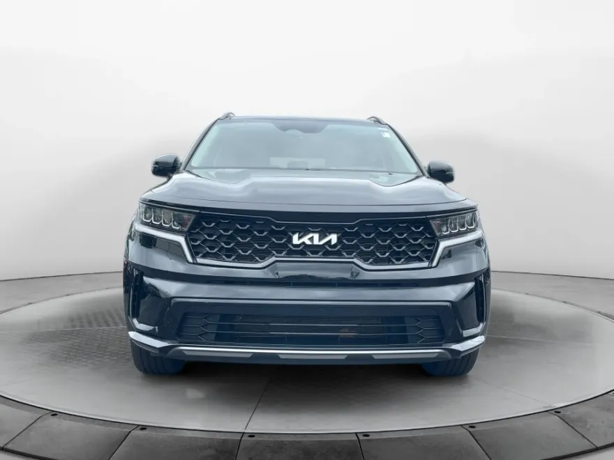 2023 Kia Sorento S photo 1