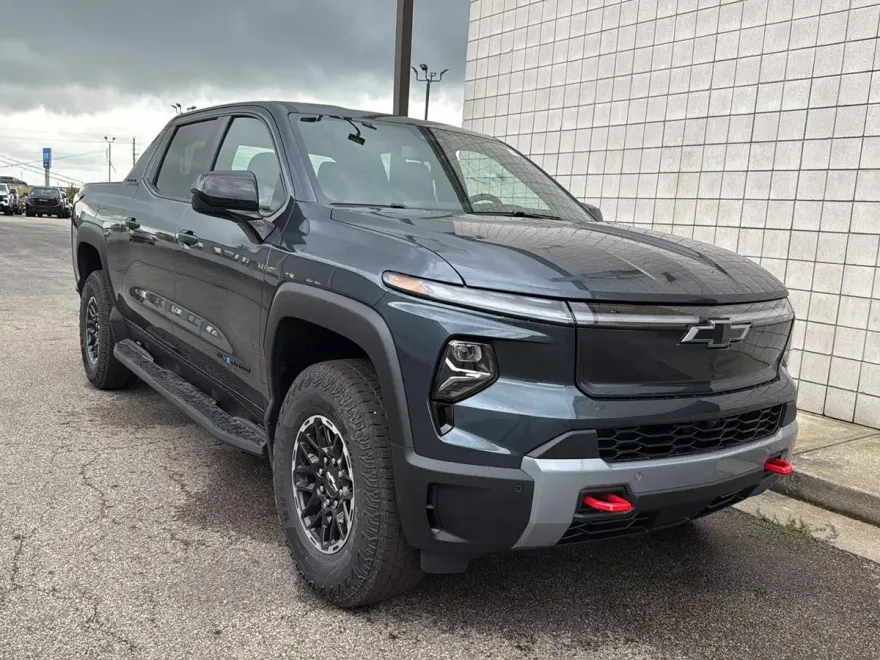 2026 Chevrolet Silverado EV Trail Boss photo 1