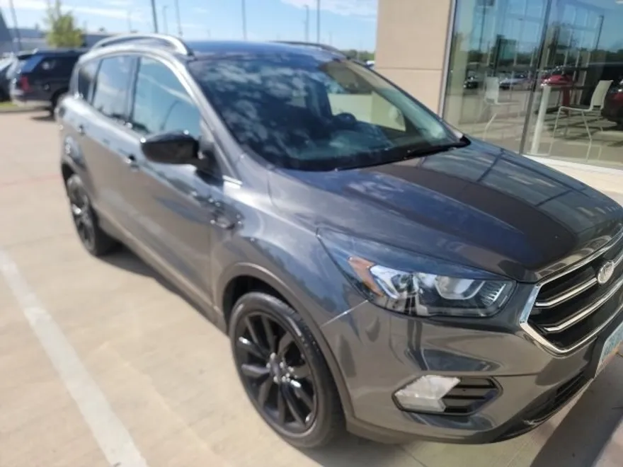 2017 Ford Escape SE photo 1