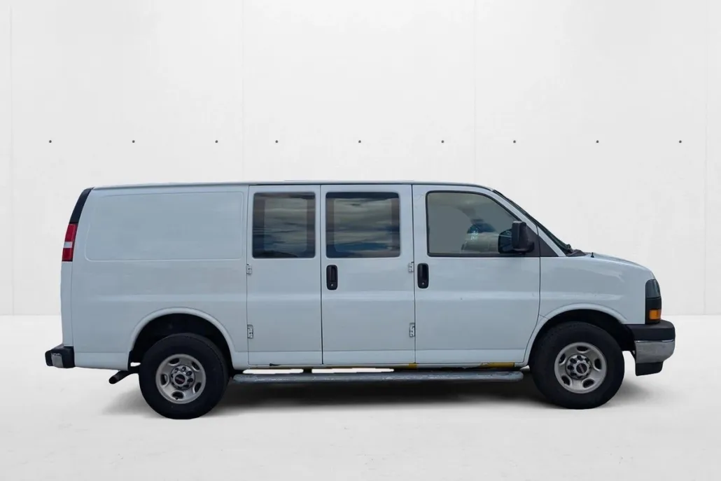 2021 Gmc Savana 2500 Cargo photo 1