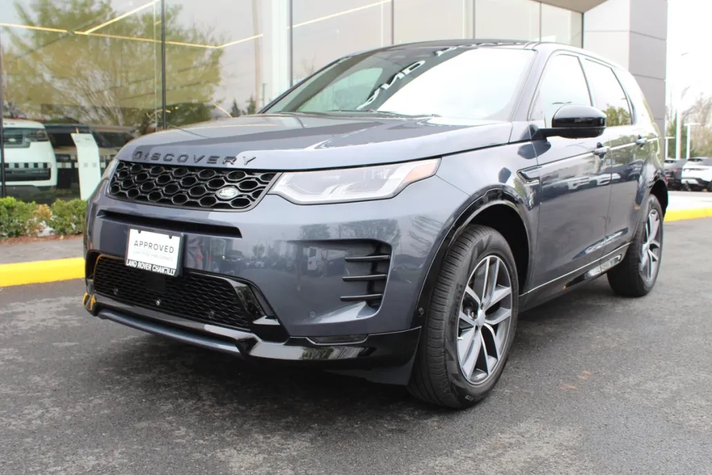 2024 Land Rover Discovery Sport Dynamic SE photo 1