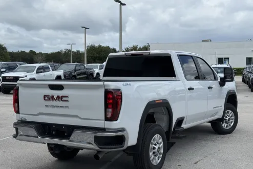 2024 Gmc Sierra 2500 HD Pro photo 2