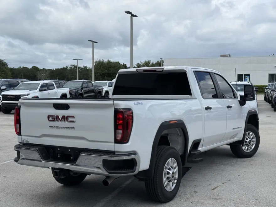 2024 Gmc Sierra 2500 HD Pro photo 2
