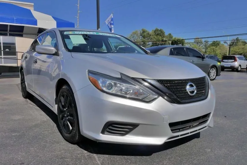 2018 Nissan Altima 2.5 S photo 1