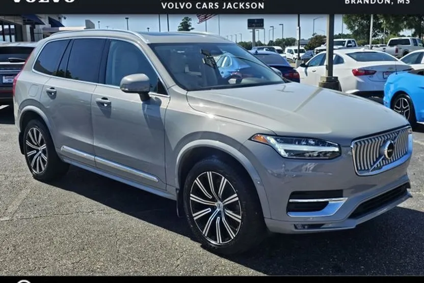 2024 Volvo XC90 Core photo 1