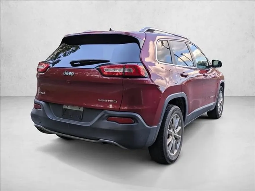 2015 Jeep Cherokee Limited Sport photo 1