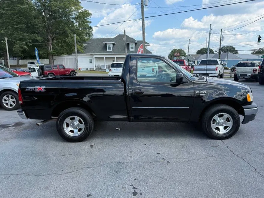 2001 Ford F-150 XLT photo 1
