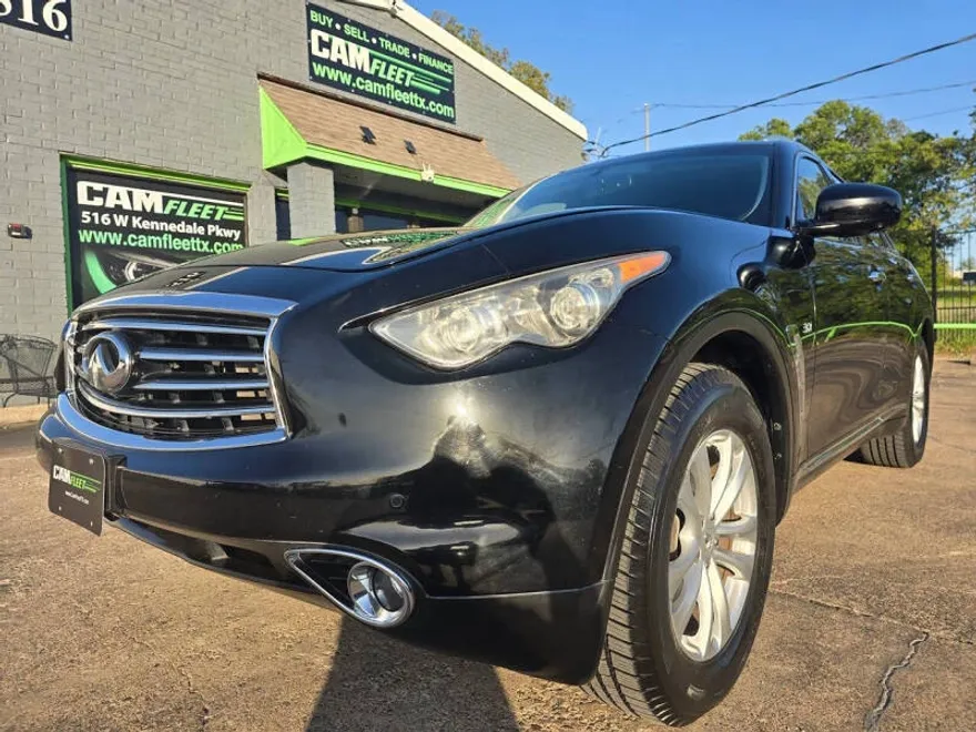 2015 Infiniti QX70 photo 1