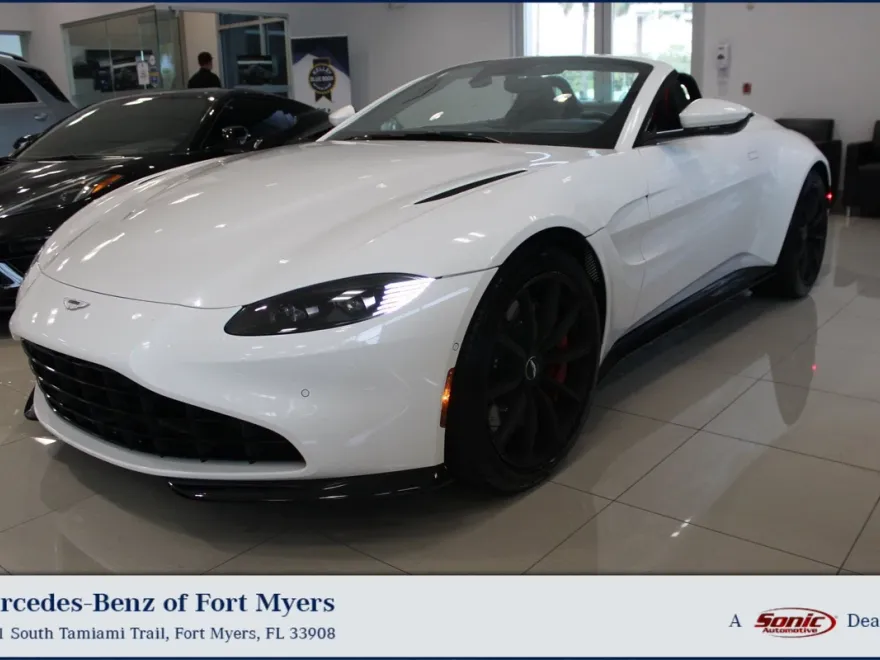 2021 Aston Martin Vantage Roadster photo 1