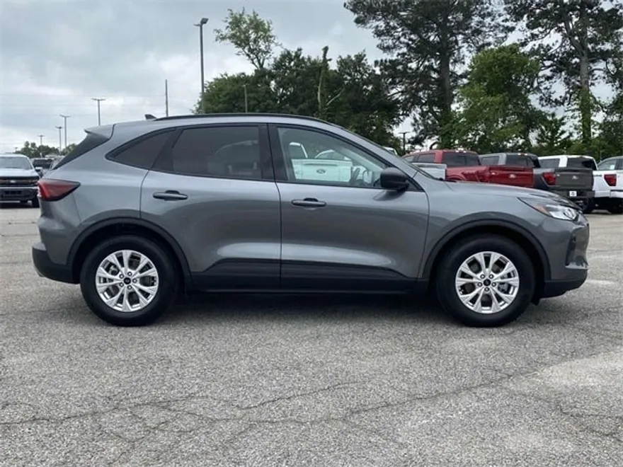 2025 Ford Escape Active photo 1
