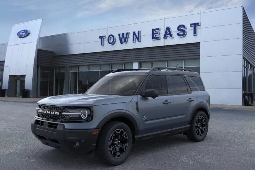2025 Ford Bronco Sport Outer Banks photo 1