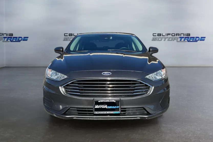 2020 Ford Fusion Hybrid SE photo 1