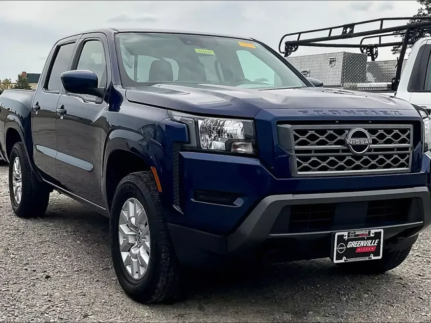 2022 Nissan Frontier SV photo 1