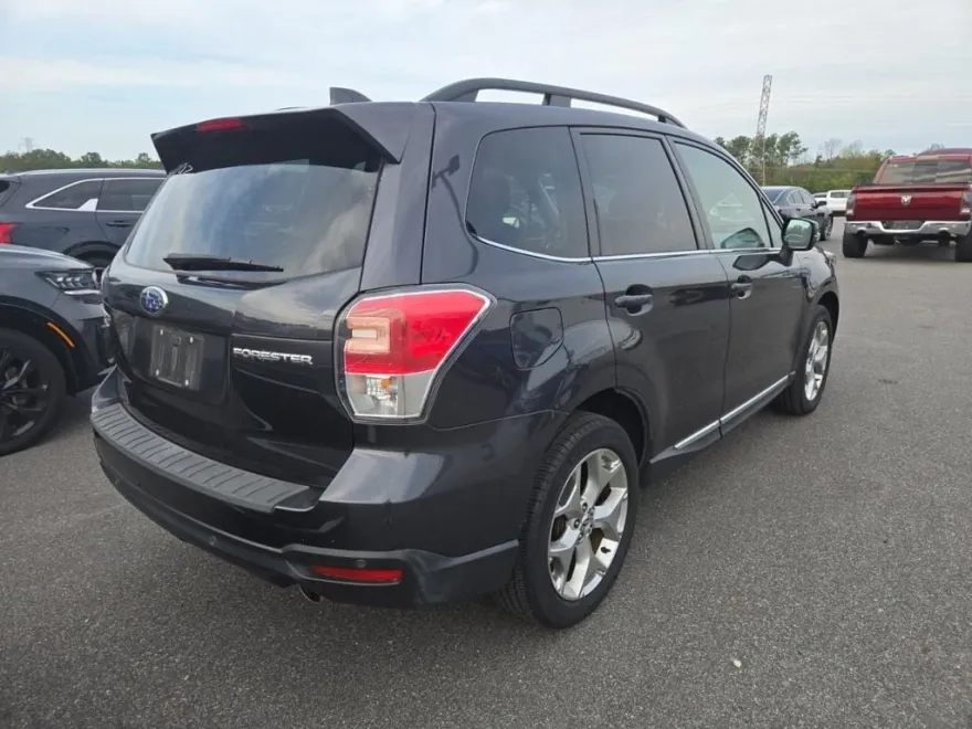 2018 Subaru Forester 2.5i Touring photo 1