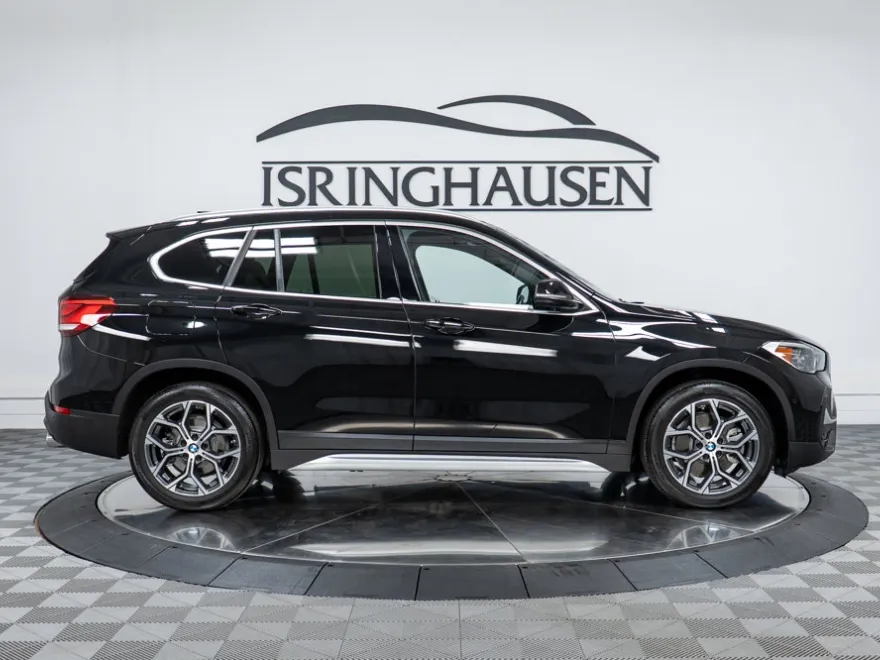 2022 Bmw X1 XDrive28i photo 1