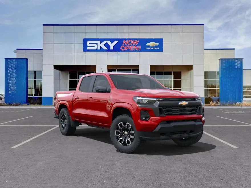 2024 Chevrolet Colorado LT photo 1